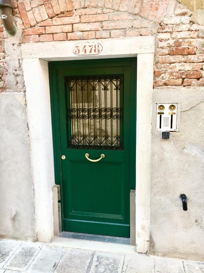 Venice Mirrors Buitenkant foto